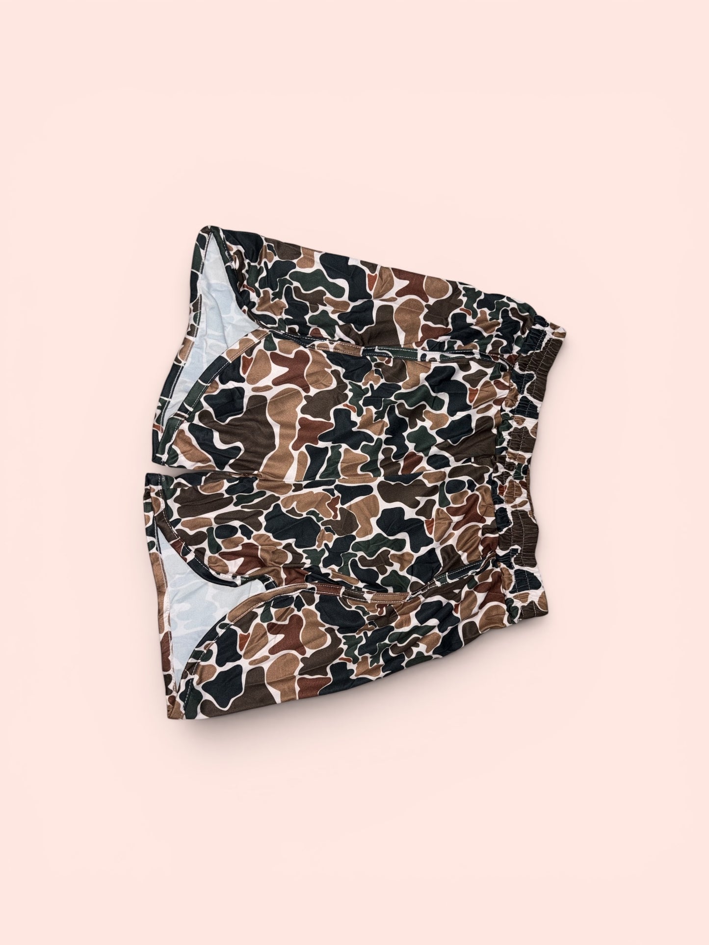 Duck camo shorts